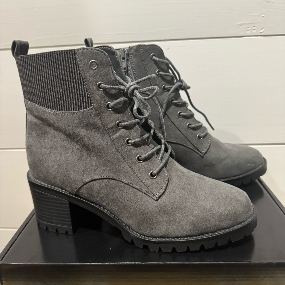 NWOT-MARKET SPRUSE ANKLE BOOTS